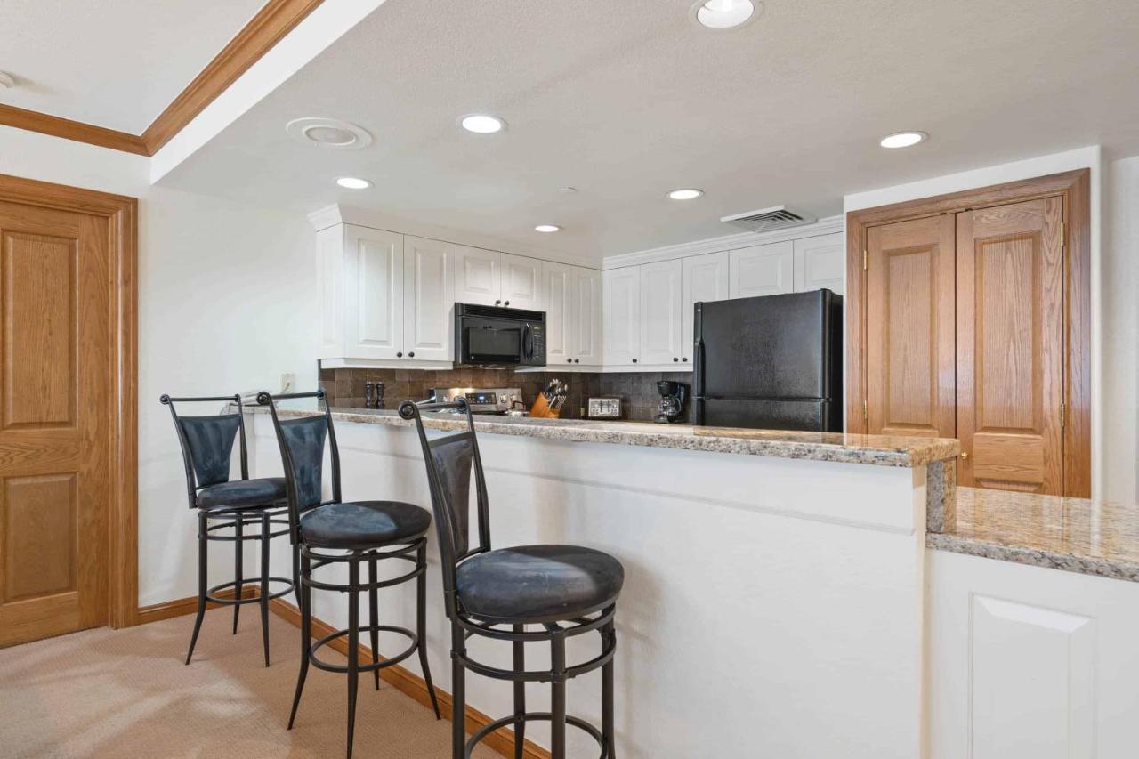 St James Place By East West Hospitality Beaver Creek Extérieur photo