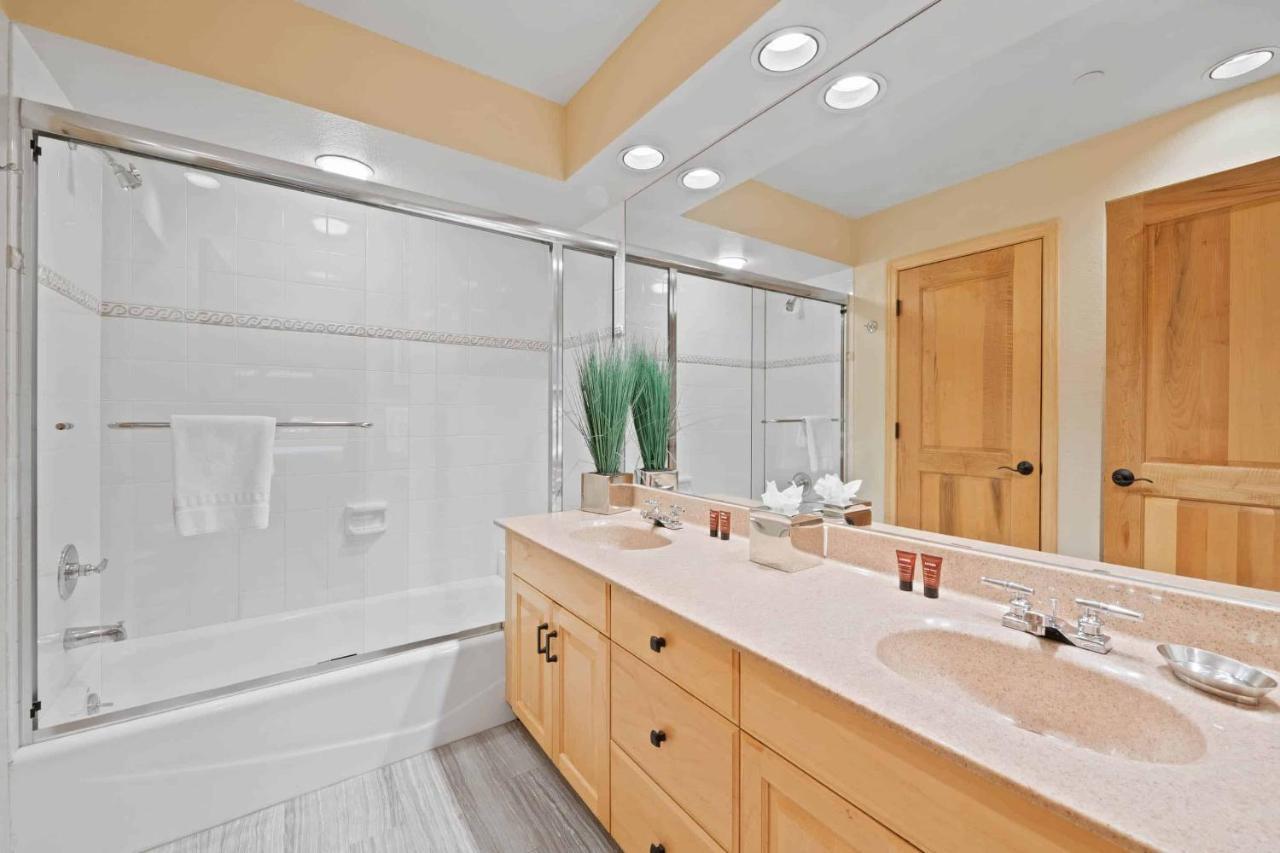 St James Place By East West Hospitality Beaver Creek Extérieur photo